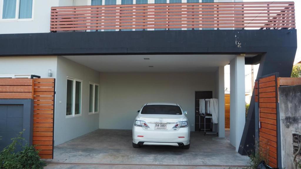 Maximize Brand New Hostel Udonthani Exterior photo